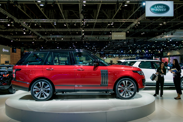 Dubai International Motor Show 2017