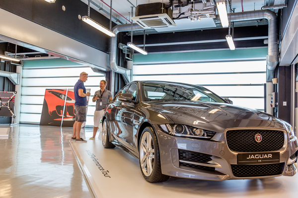 Jaguar - The Art of Performance Tour 2018